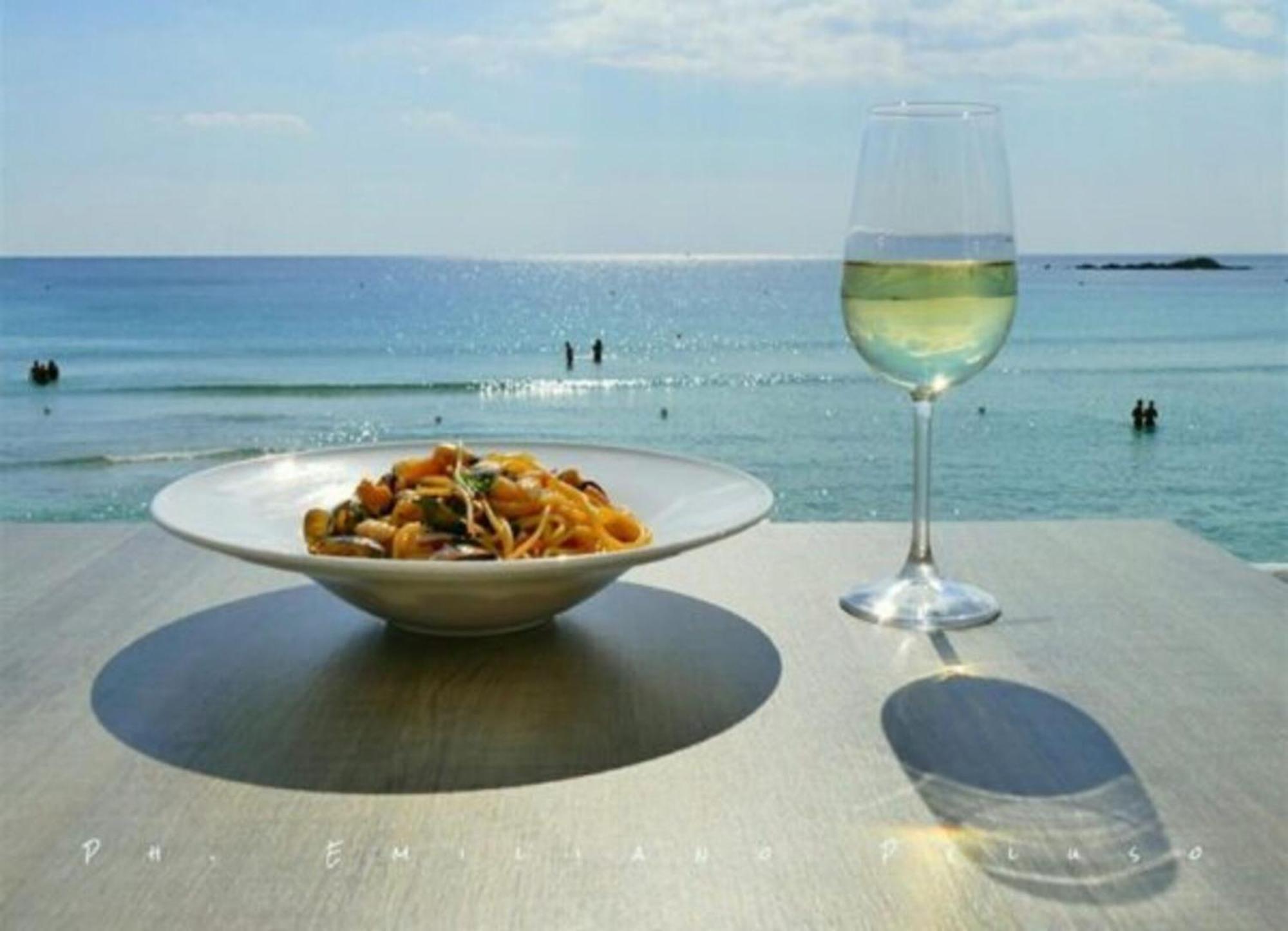 The Sea View Panoramic Villa Порто Чезарео Екстериор снимка